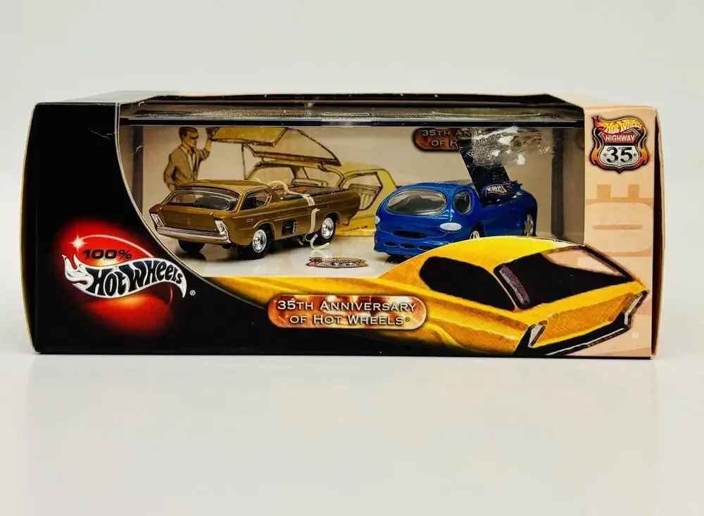Hot Wheels 35th Anniversary Deora & Deora II Vehicle Set 57285 Sealed